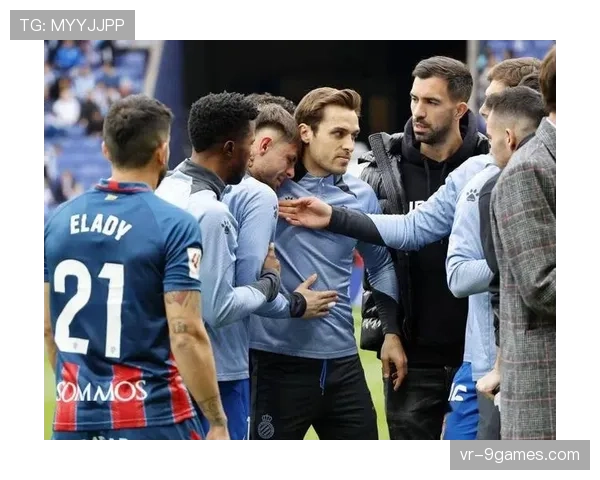 西班牙警方破获涉嫌操纵西乙B联赛的赌博团伙,数人被捕 西班牙警方破获涉嫌操纵西乙B联赛的赌博团伙,数人被捕